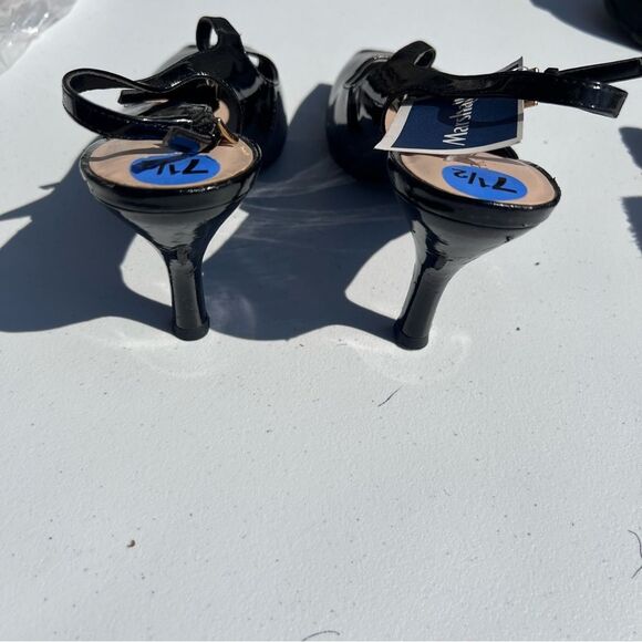 Franco Sarto Black Patent Heels - Picture 6 of 7